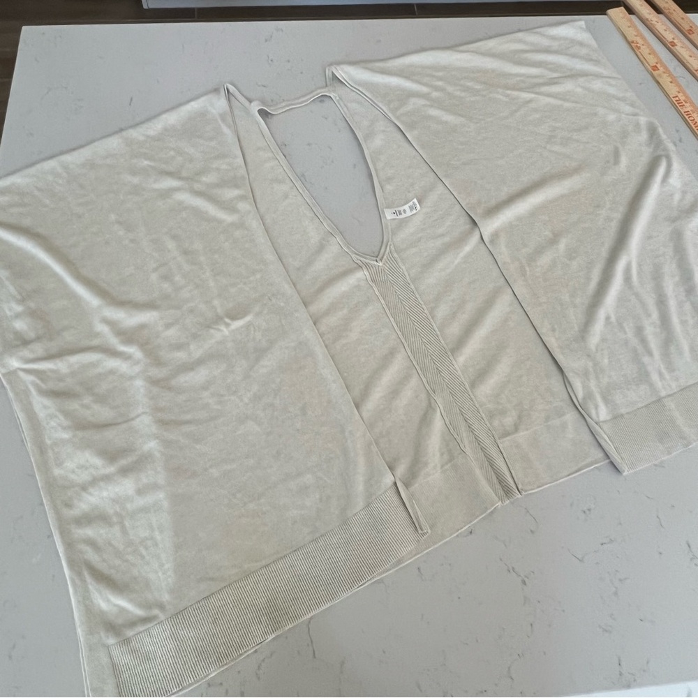 Lululemon sweater